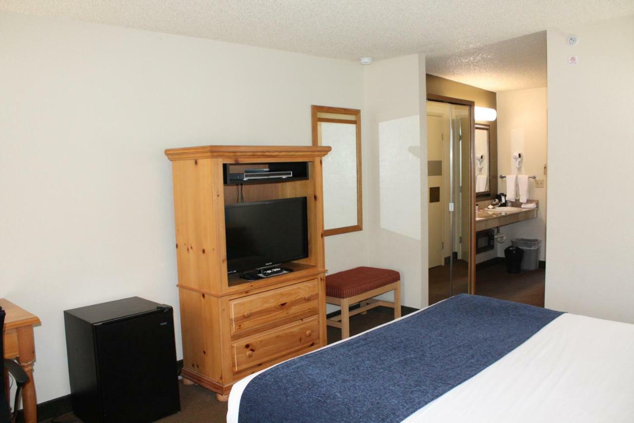 Baymont By Wyndham Yakima Riverfront Exterior foto
